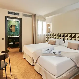 https://catalonia-barcelona-golf-hotel.catalonia-hotels.com